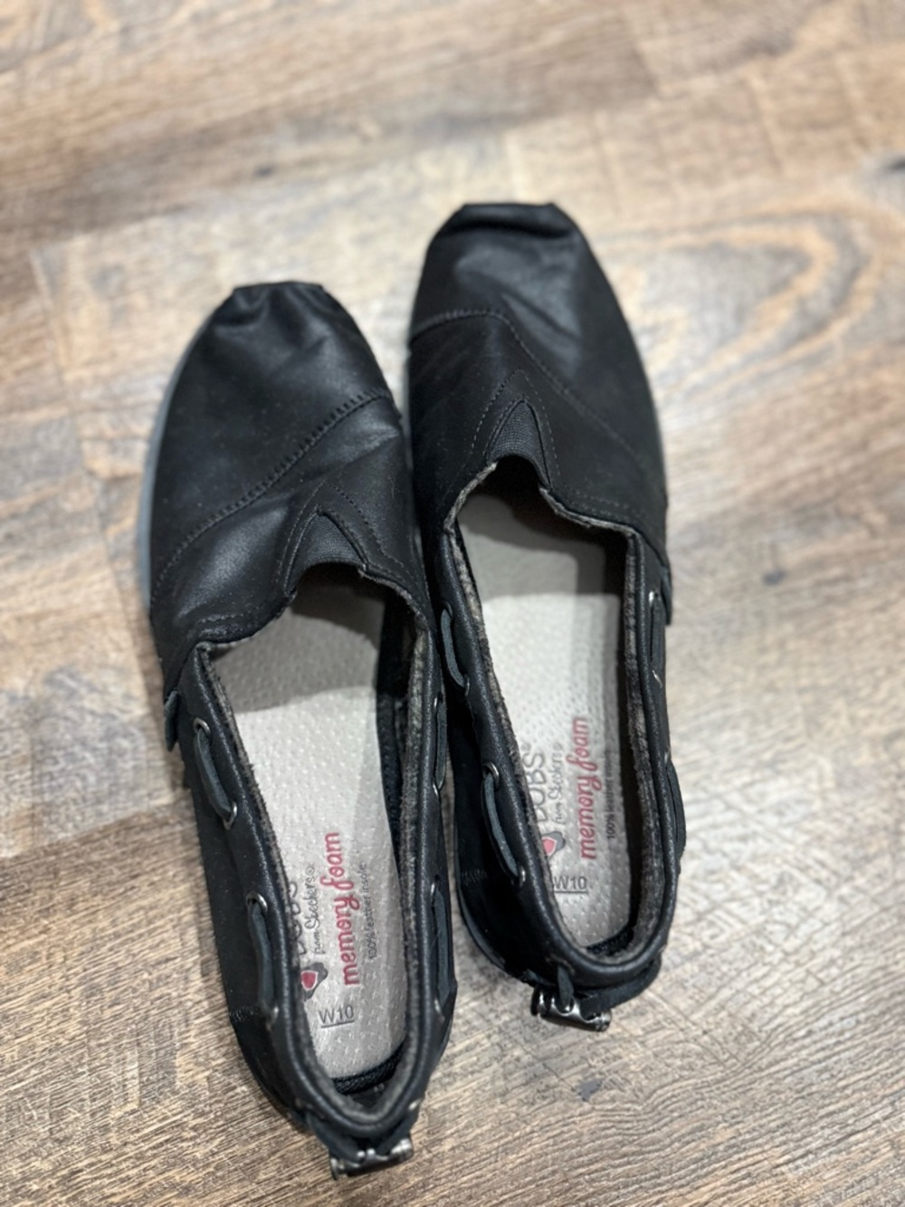 Bob’s Black Slip-On Memory Foam Flats women’s 10